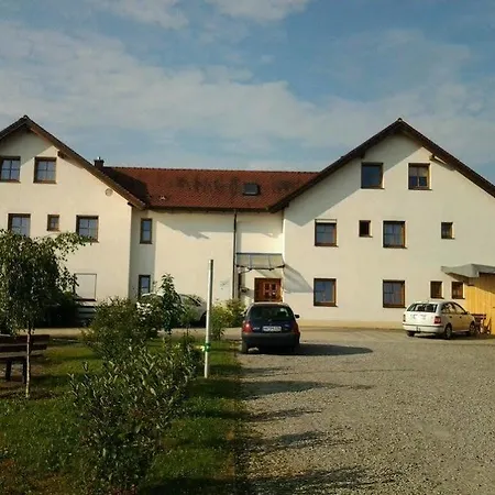 Gastehaus Schmid - Garni 招待所